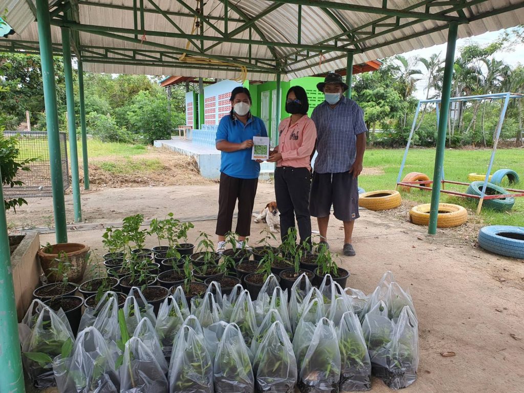 สนับสนุนโรงเรียนภายใต้โครงการ ค่ายเยาวชน…รักษ์พงไพรฯ โรงเรียนวัดบางสระเก้า อำเภอแหลมสิงห์ จังหวัดจันทบุรี